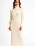 Kadın Boğazlı Triko Elbise – Uzun Fitilli Esnek Dokuma, Tam Kalıp, Kışlık & Baharlık Şık Rahat Stil, 130 cm Midi Boy Elbise - Beyaz