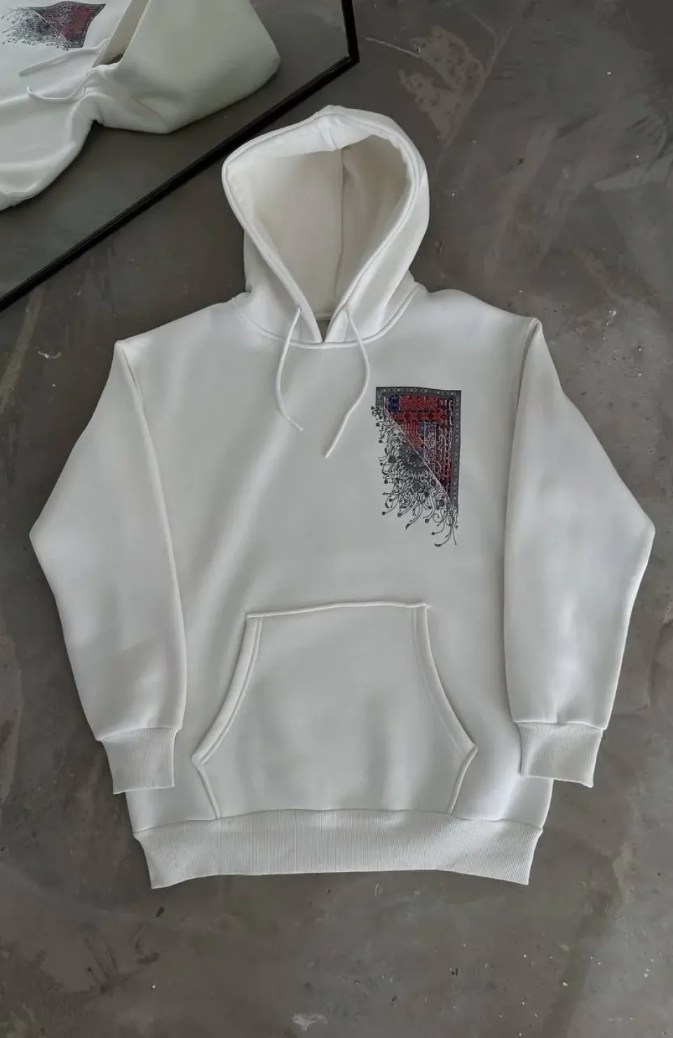 Uzun Kol Kapüşonlu Ön Ve Arka Baskılı SweatShirt - Beyaz