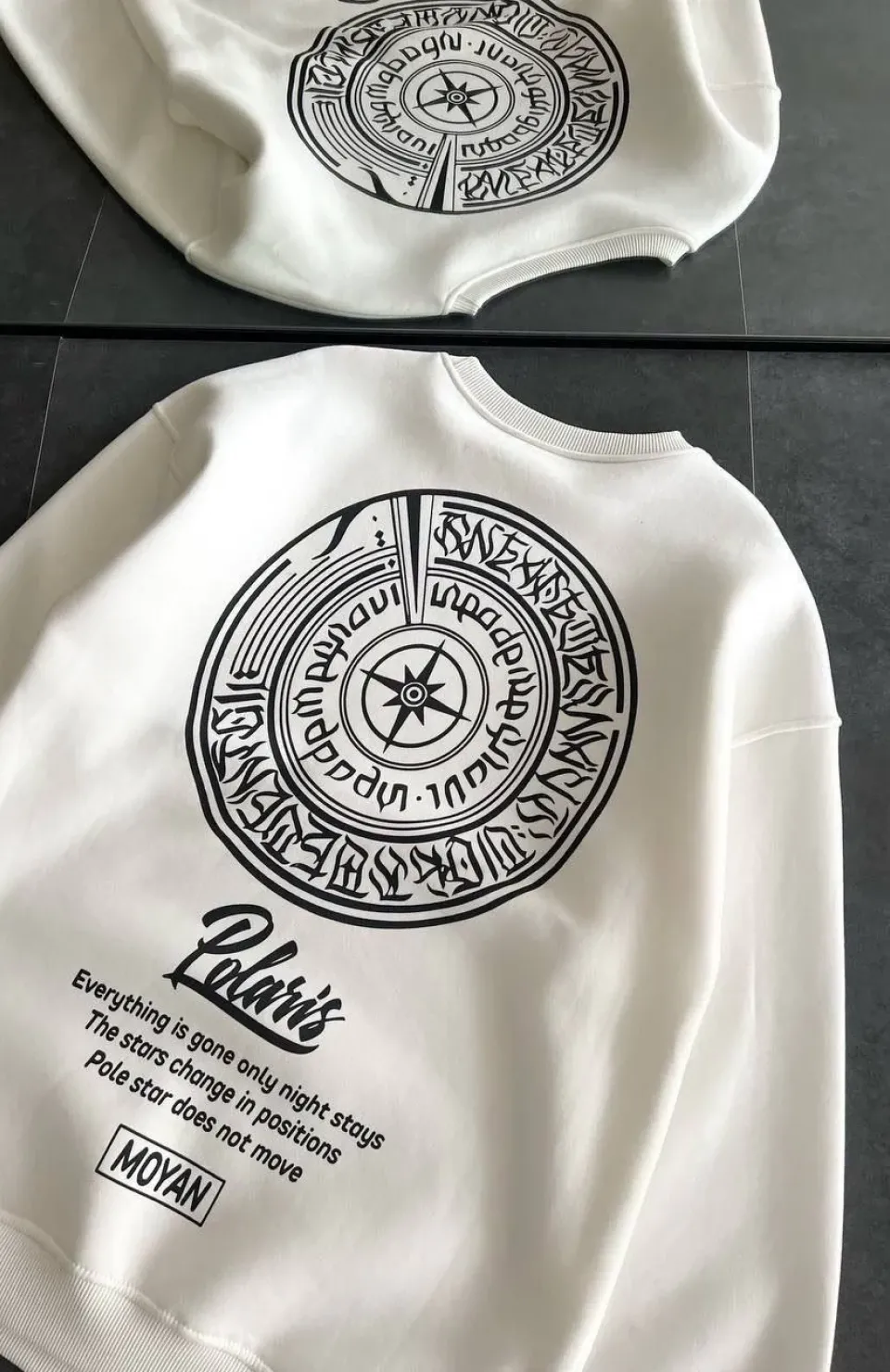 Kışlık Bisiklet Yaka Ön Ve Arka Baskılı SweatShirt - Beyaz