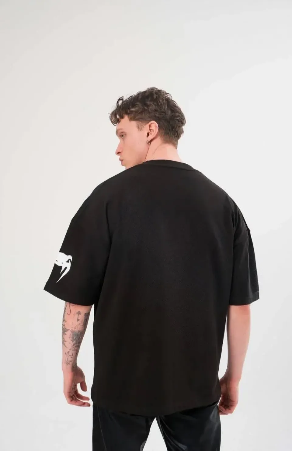 Unisex Bisiklet Yaka Baskılı Oversize T-Shirt - Siyah
