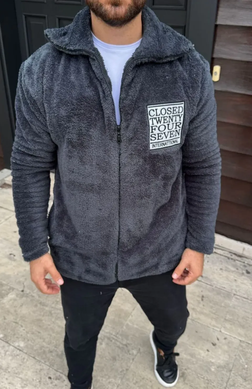 Erkek Polar Fermuarlı Sweatshirt – Kapüşonsuz, Cepli, Yumuşak Dokulu, Oversize Rahat Kalıp, Kışlık Sıcak Tutan Fermuarlı Üst - Füme Somersan Giyim | Kadın, Erkek ve Çocuk Moda