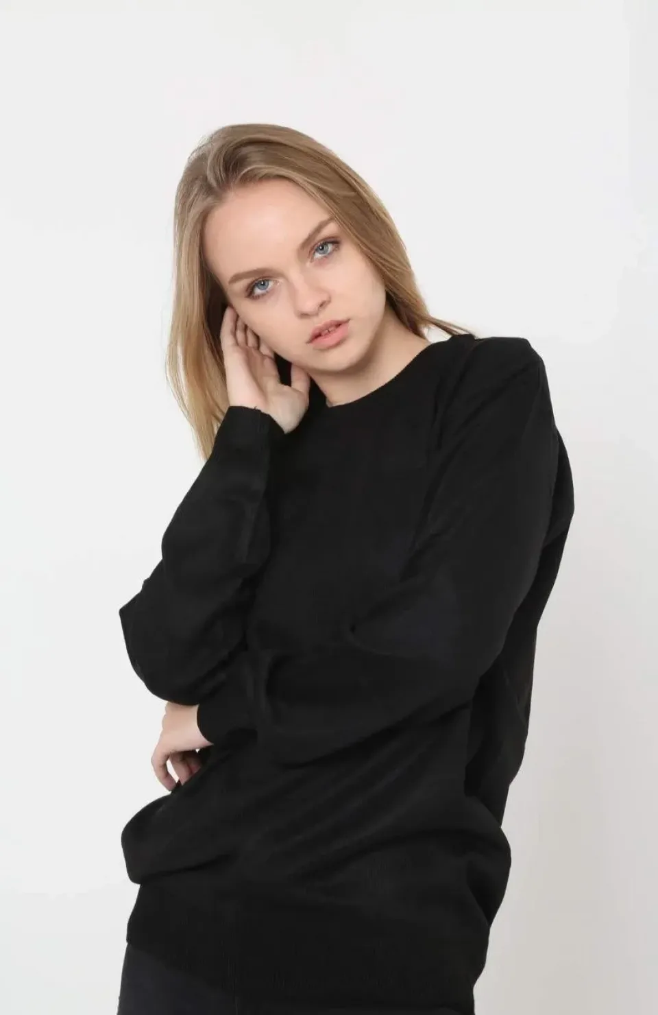 Unisex Uzun Kol Biskilet Yaka Dokuma Triko - Siyah