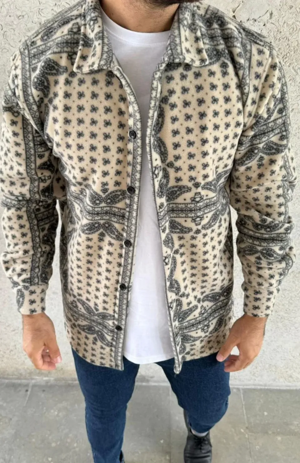 Erkek Polar Fermuarlı Sweatshirt – Kapüşonsuz, Cepli, Yumuşak Dokulu, Oversize Rahat Kalıp, Kışlık Sıcak Tutan Fermuarlı Üst - Bej