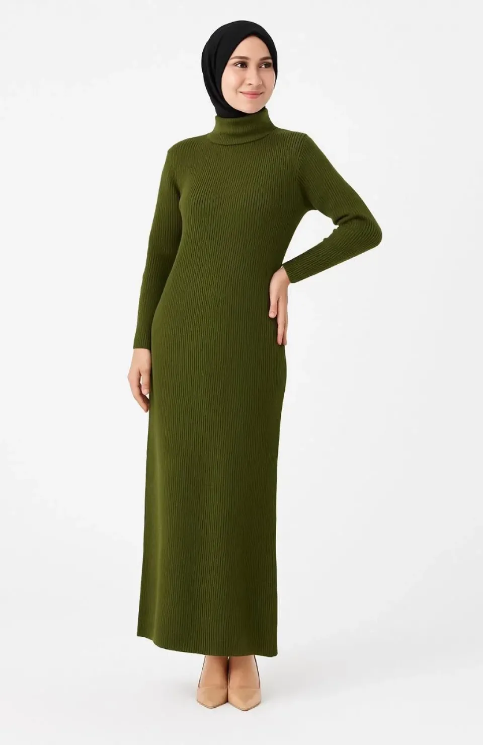 Kadın Tesettür Triko Elbise – Boğazlı Uzun Fitilli Dokuma, Esnek Tam Kalıp, 130 cm Midi Boy, Bahar & Kış Şık Rahat Stil - Haki