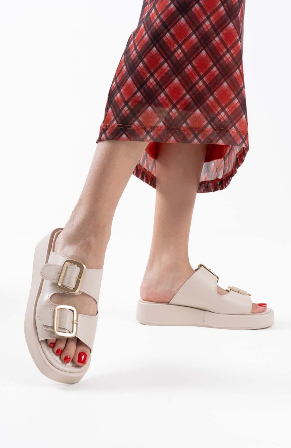 Bej Cilt Kadın Tokalı Terlik TR17MY01C Somersan Giyim | Kadın, Erkek ve Çocuk Moda