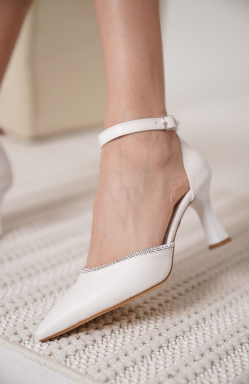 Taşlı Kadın Beyaz Topuklu Ayakkabı TR12MS02B Somersan Giyim | Kadın, Erkek ve Çocuk Moda