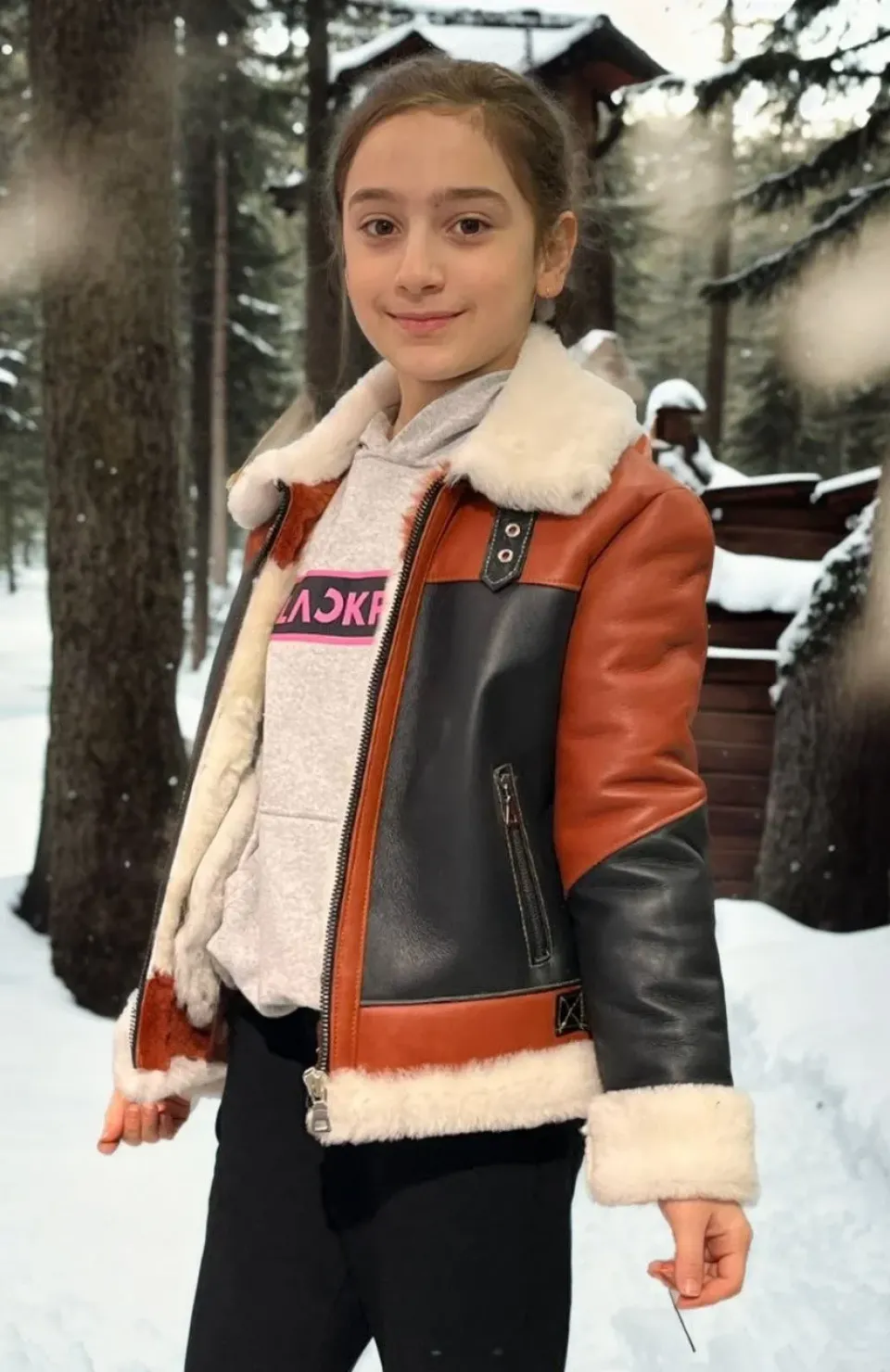 Çocuk Yakalı Parçalı Kürk - Kiremit Somersan Giyim | Kadın, Erkek ve Çocuk Moda