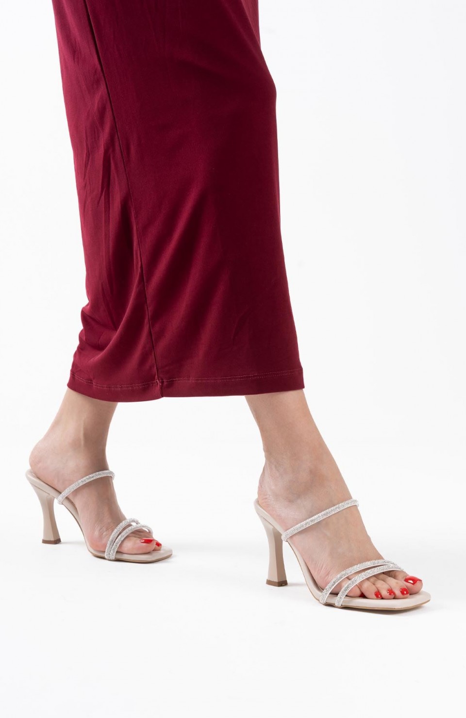 Bej Taşlı İnce Bantlı Kadın Topuklu Terlik TR20MY01C Somersan Giyim | Kadın, Erkek ve Çocuk Moda