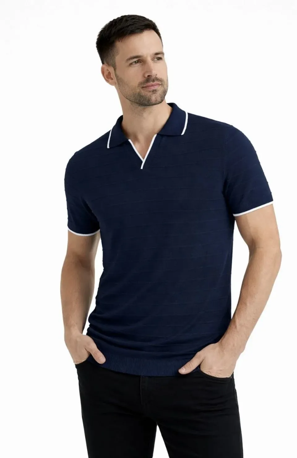 Erkek Triko Kumaş Yakalı Düğmesiz Açık Yaka Fitilli Kısa Kollu Regular Fit Tişört T-shirt - Lacivert Somersan Giyim | Kadın, Erkek ve Çocuk Moda