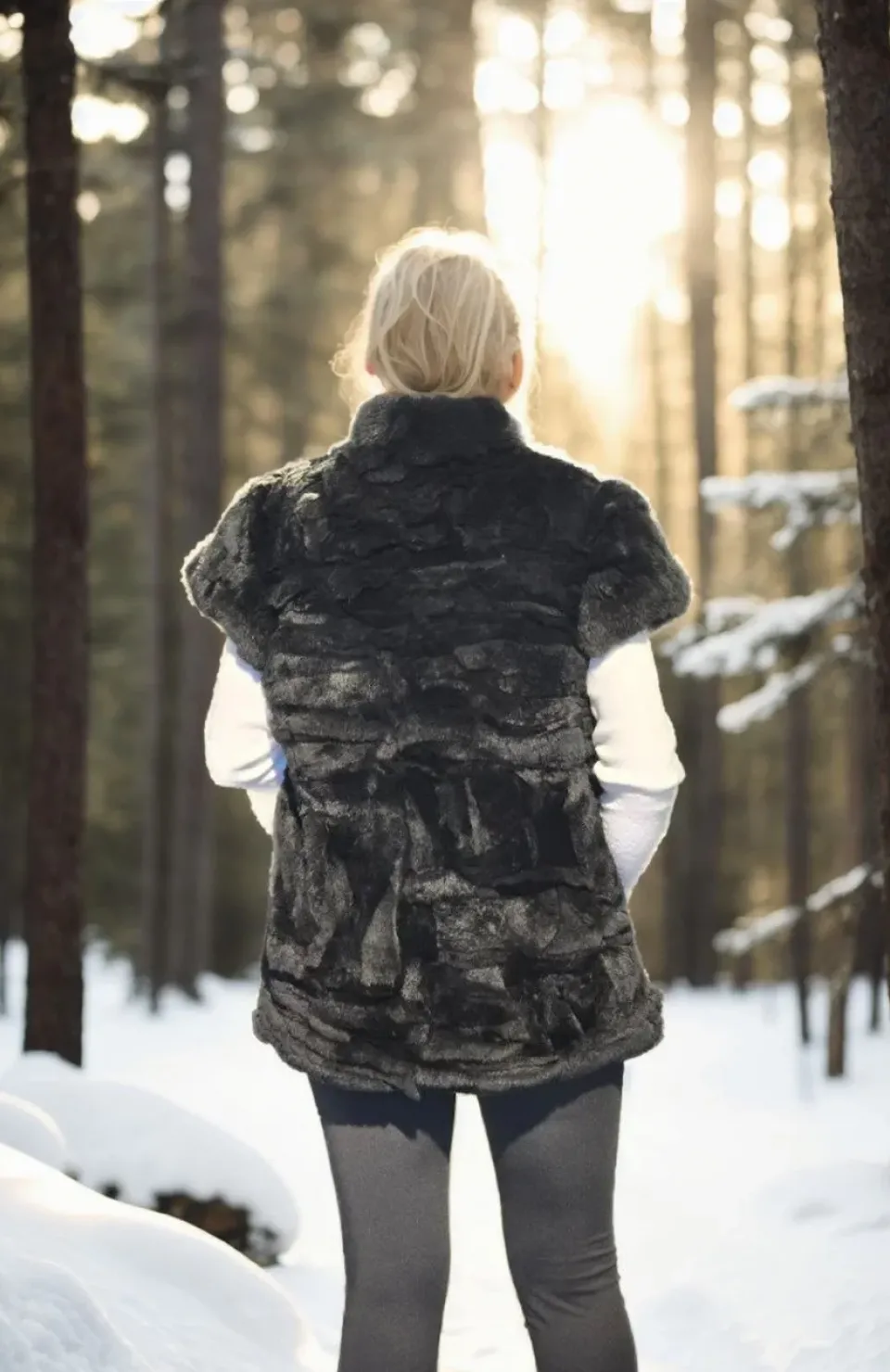 Kadın Kolsuz Hakiki Kürk - Siyah