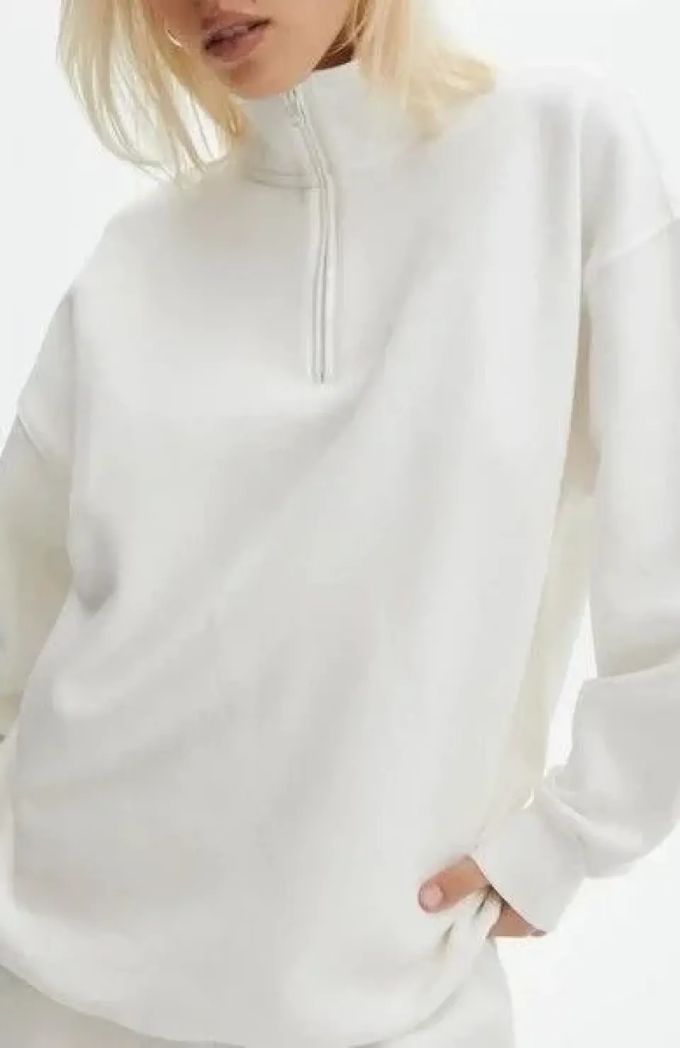 Unisex Uzun Kol Yarım Farmuarlı Yakalı Basic SweatShirt - Beyaz Somersan Giyim | Kadın, Erkek ve Çocuk Moda