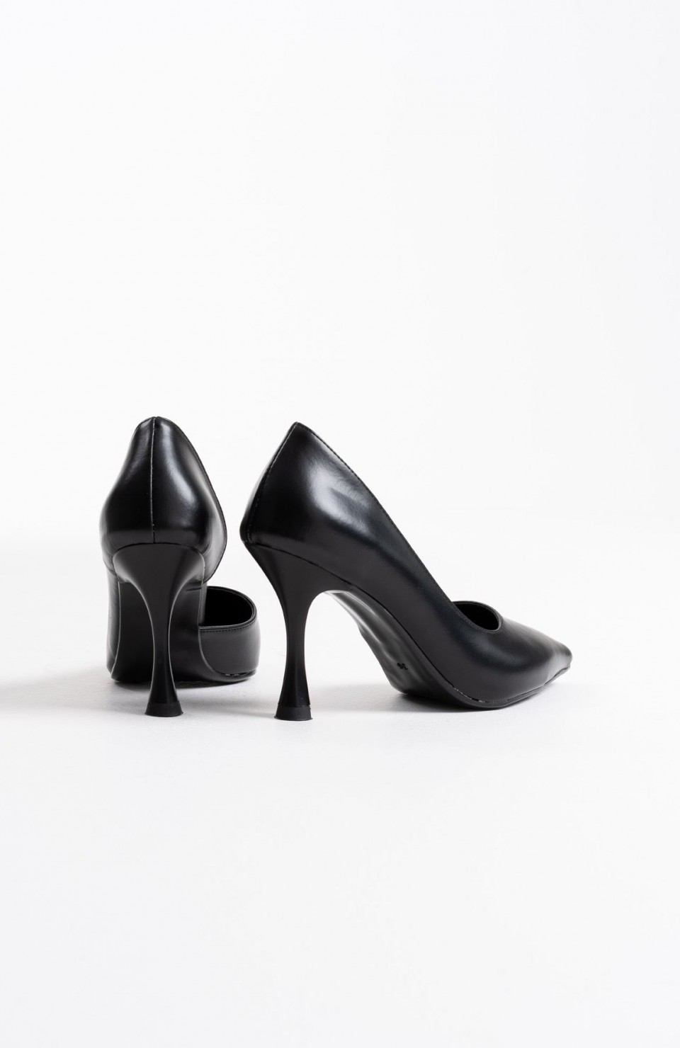 Kadın Siyah Cilt Topuklu Ayakkabı TR08MS45N Somersan Giyim | Kadın, Erkek ve Çocuk Moda