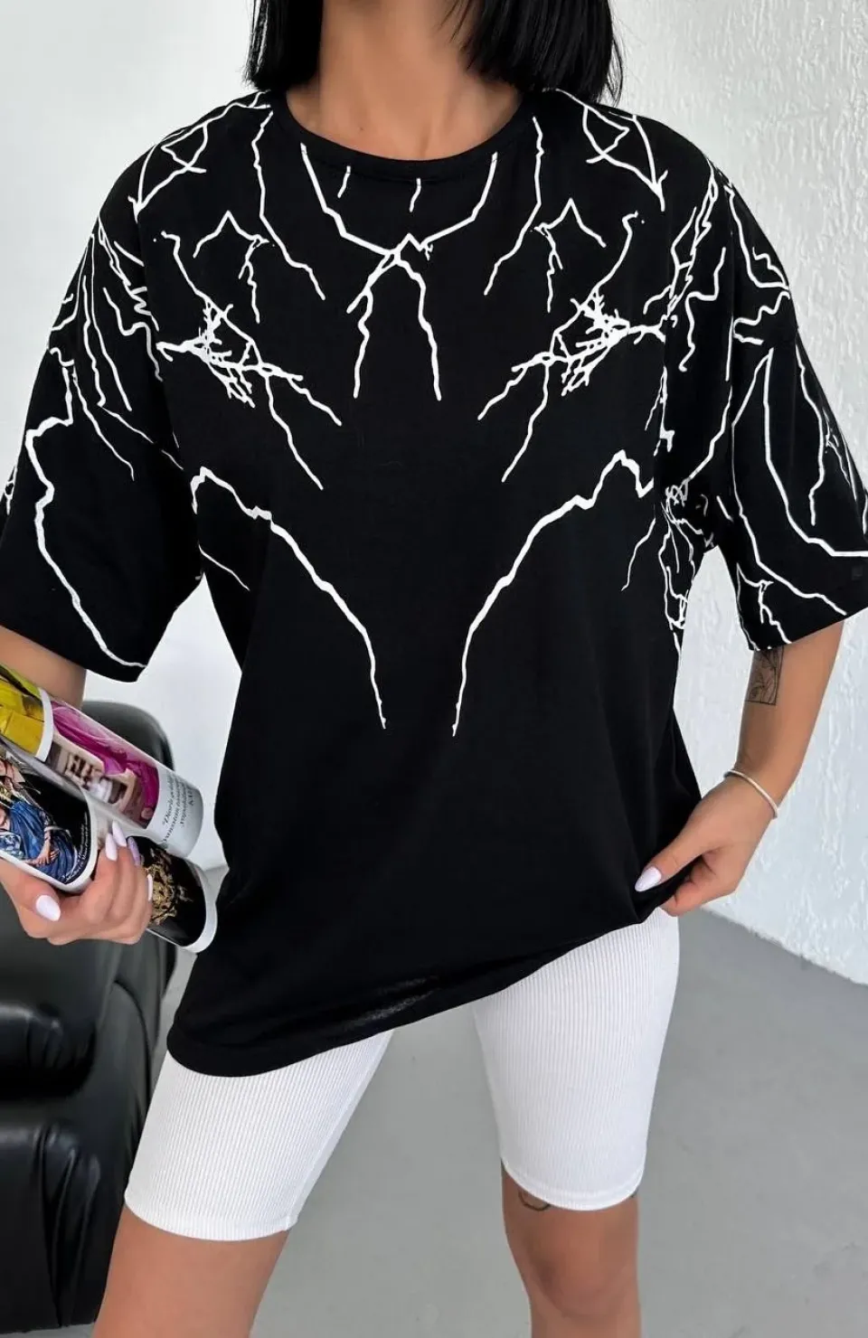 Unisex Bisiklet Yaka Baskılı Oversize T-Shirt - Siyah