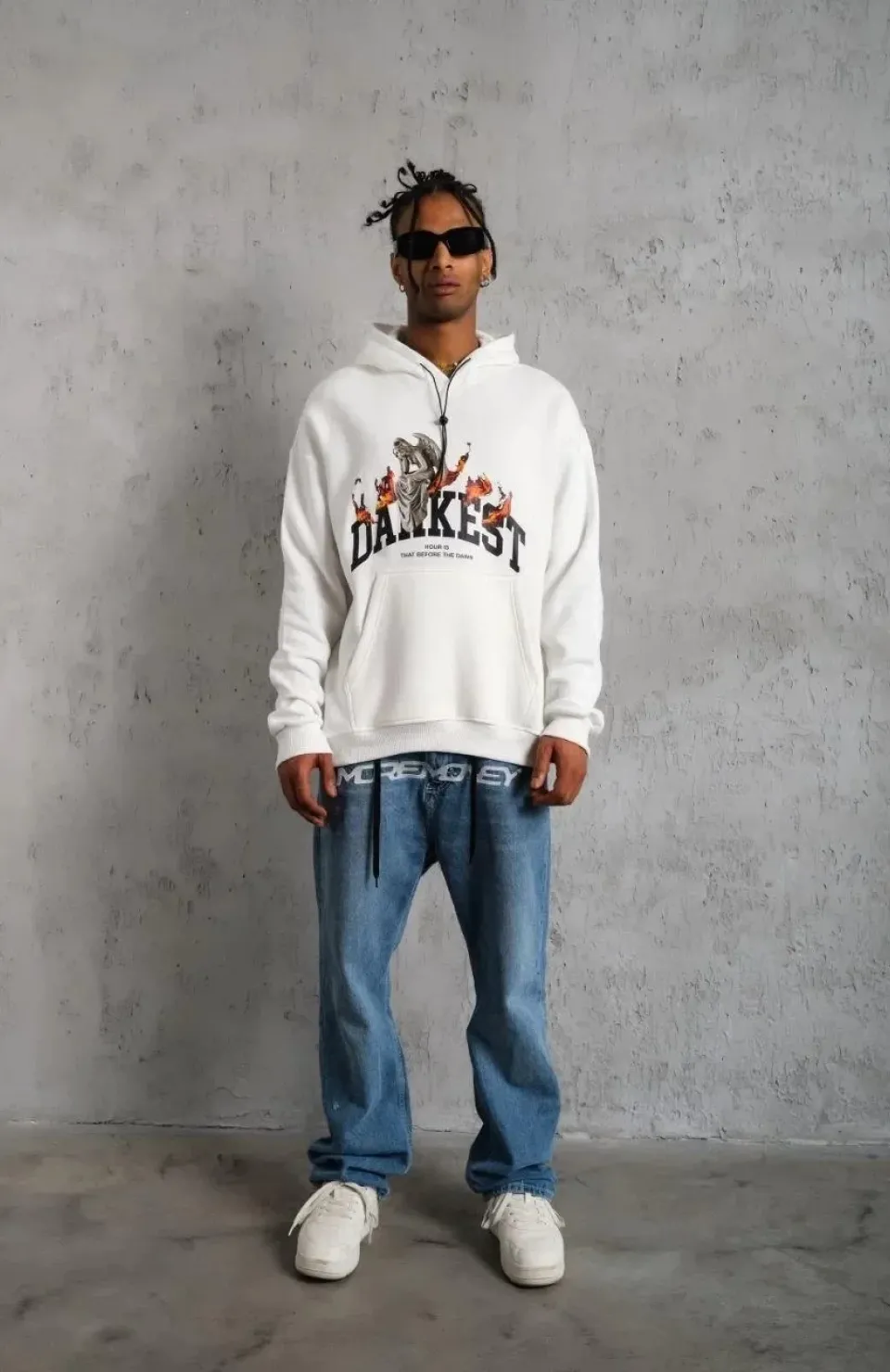 Erkek Oversize Kapüşonlu Sweatshirt – Beyaz Renk Üç İplik İçi Pamuklu Kanguru Cepli Baskılı Hoodie Rahat Kalıp Kışlık Günlük Kombinlere Uygun - Beyaz