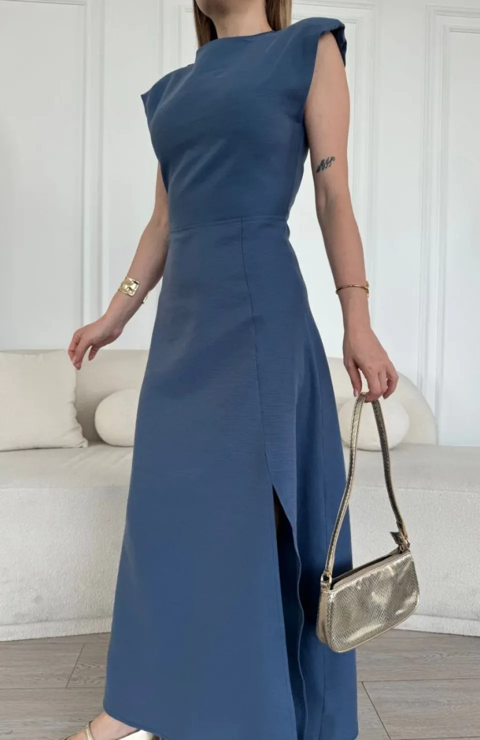 Keten Yandan Yırtmaçlı Uzun Elbise Sıfır Kol Elbise - Mavi