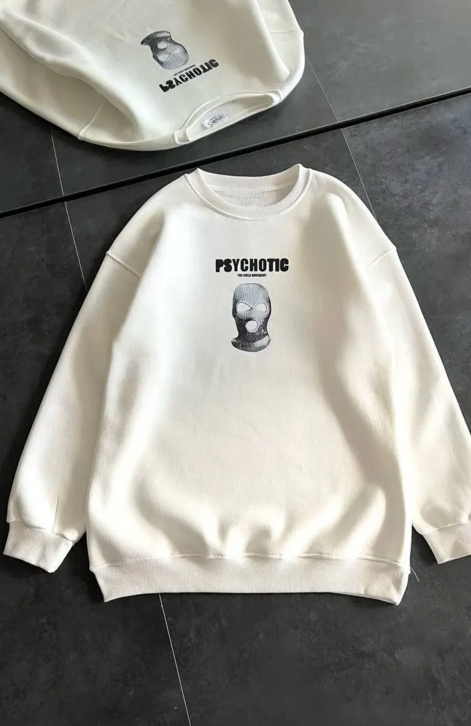 Kışlık Bisiklet Yaka Baskılı SweatShirt - Beyaz
