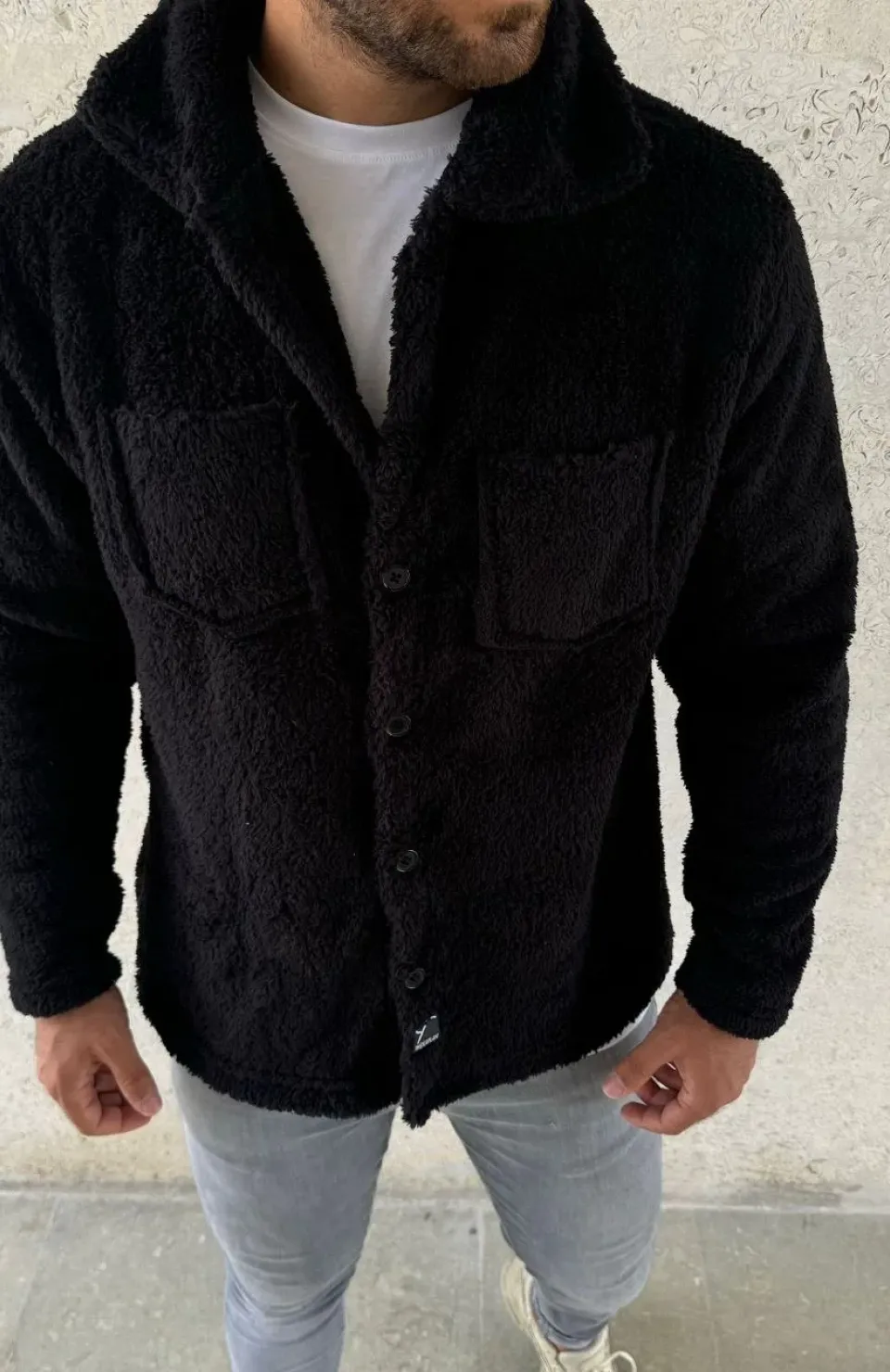 Erkek Pelüş Polar Hırka Gömlek – Yakalı, İlik Düğmeli, Göğüs Cepli, Yumuşak Dokulu Kışlık Regular Fit Rahat Günlük Model - Siyah
