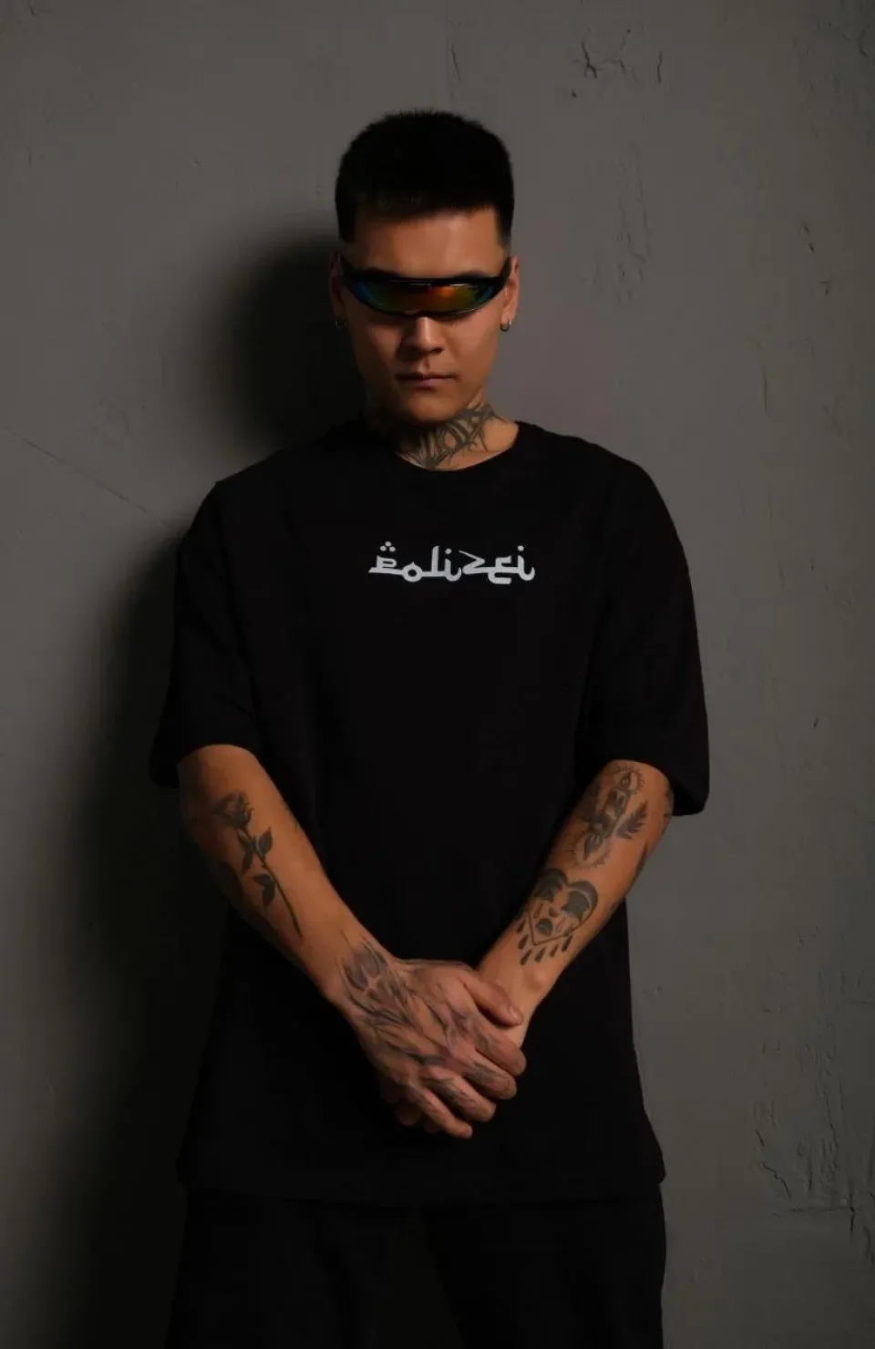 Erkek Bisiklet Yakalı Sırt Baskılı Oversize T-Shirt - Siyah