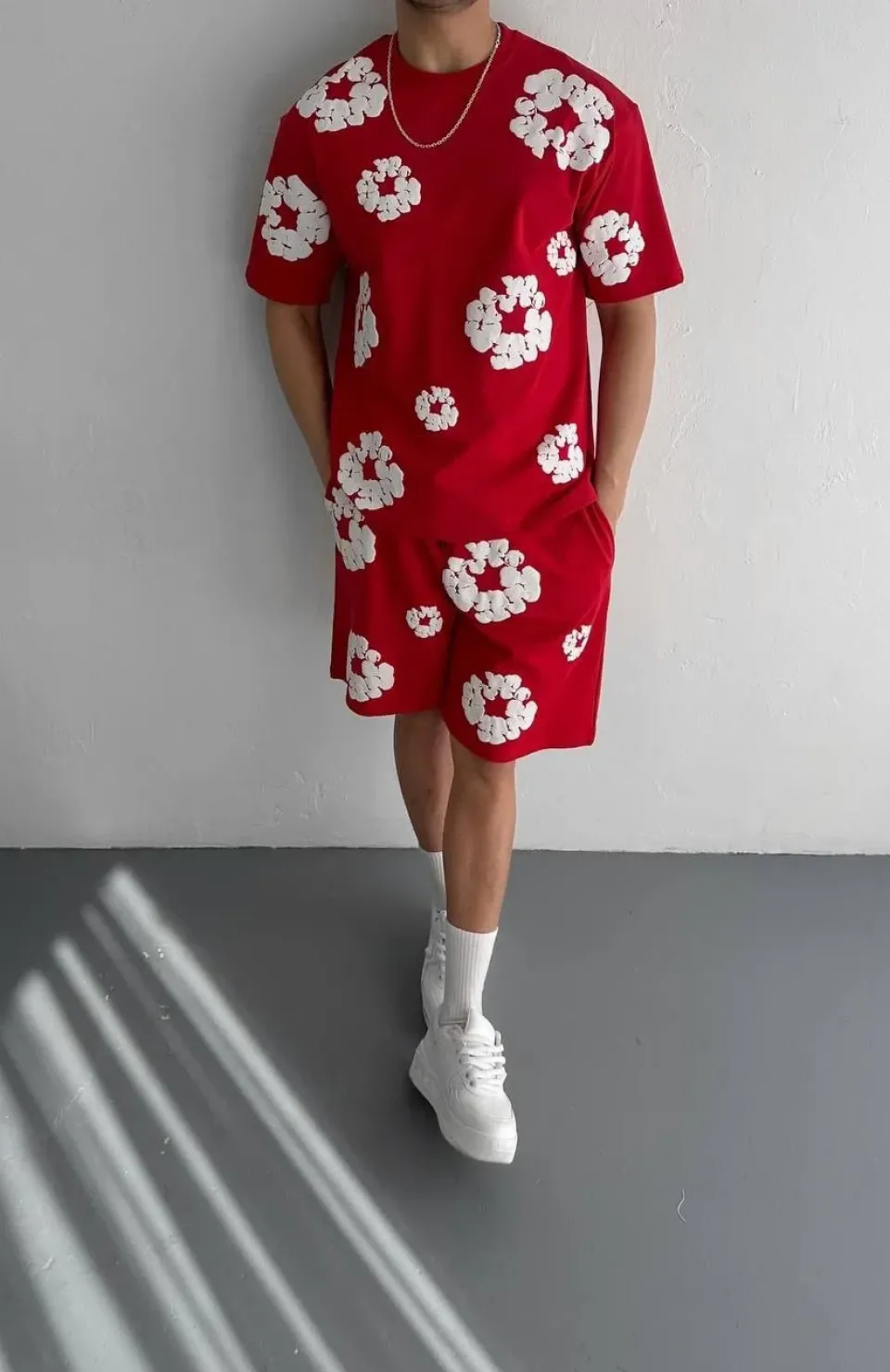 İki İplik Kumaş Baskılı T-shirt Şortlu Takım- Kırmızı