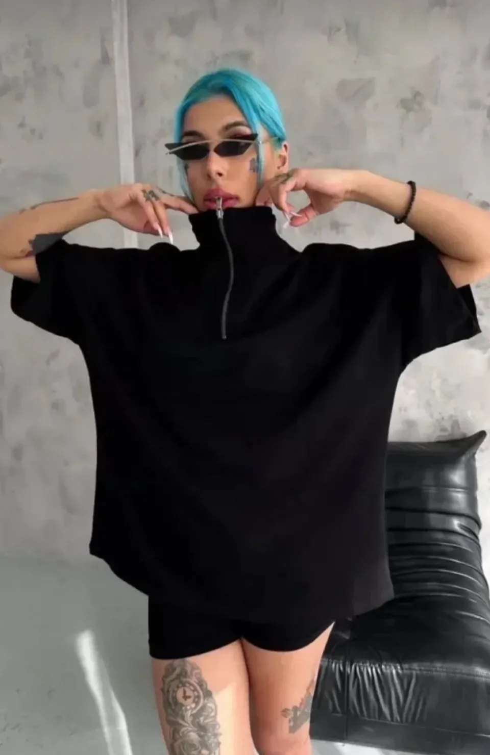 Unisex Yarım Fermuarlı Düz Oversize T-Shirt - Siyah