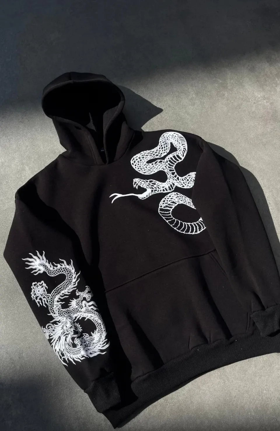 Uzun Kol Kapüşonlu Baskılı SweatShirt - Siyah