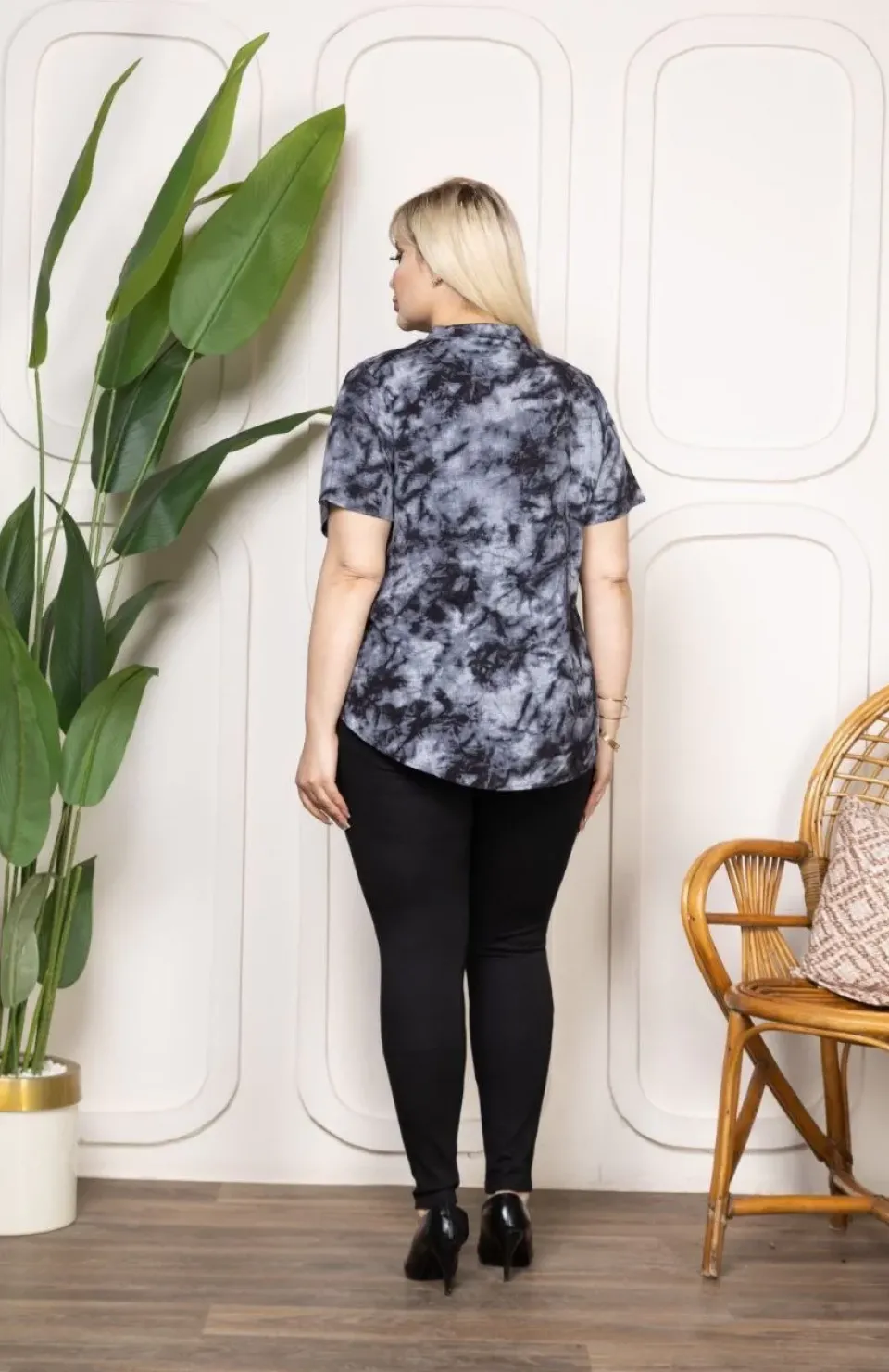 Bebe yaka püskül Detaylı Bluz- Desenli