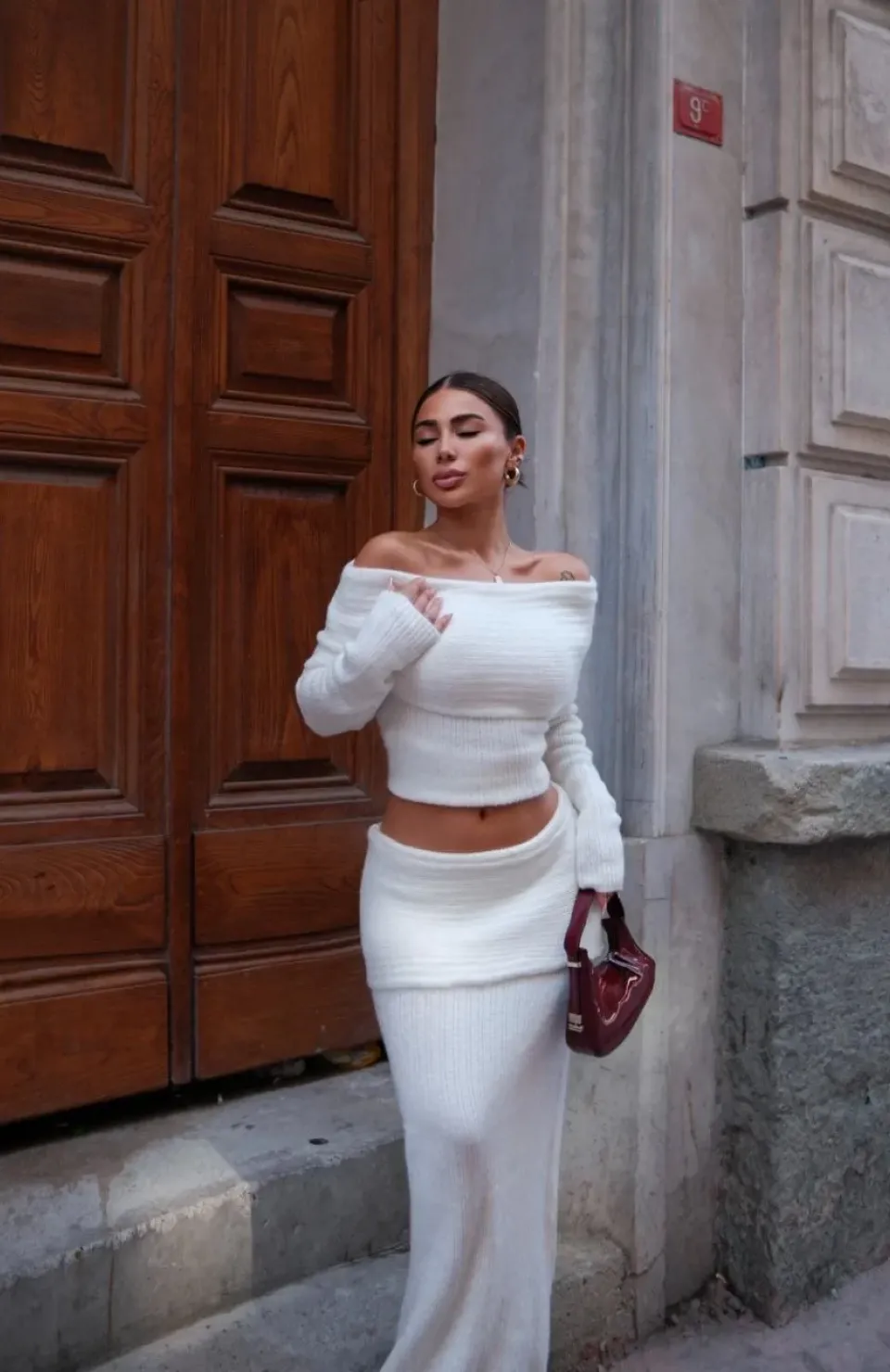 Straplez , Madonna , Carmen Yaka Croplu Uzun Etekli ikili Takım Triko - Beyaz