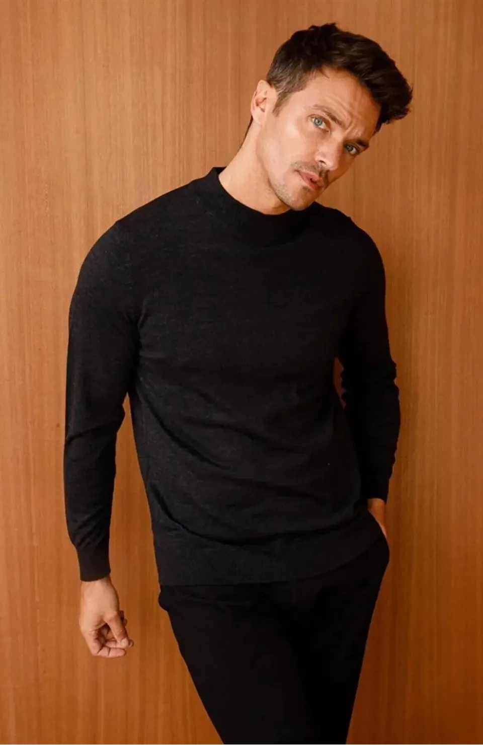 Erkek Yarım Balıkçı Yaka Triko Kazak - Lacivert