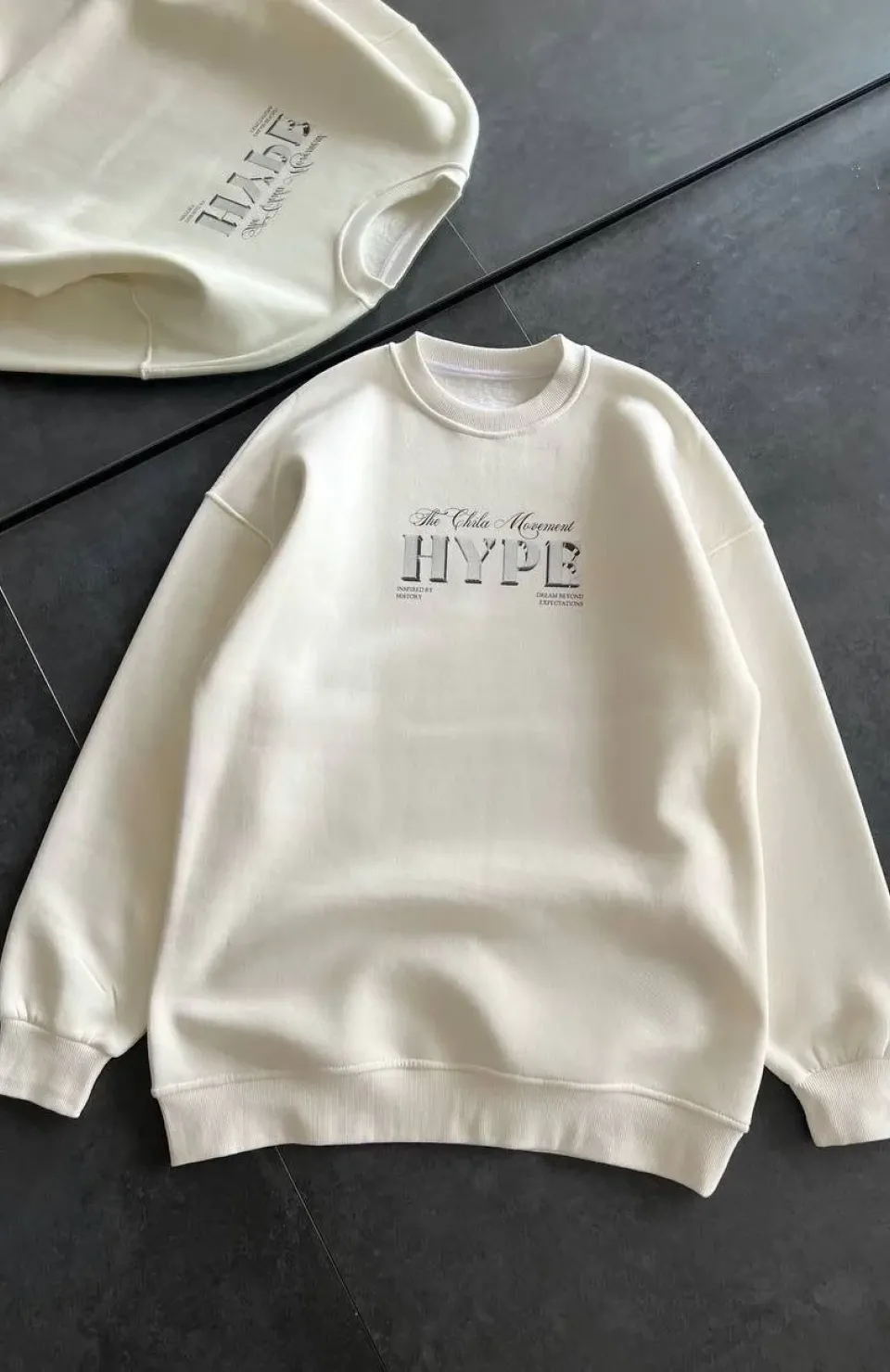 Kadın Üç İplik Bisiklet Yaka Baskılı SweatShirt - Beyaz