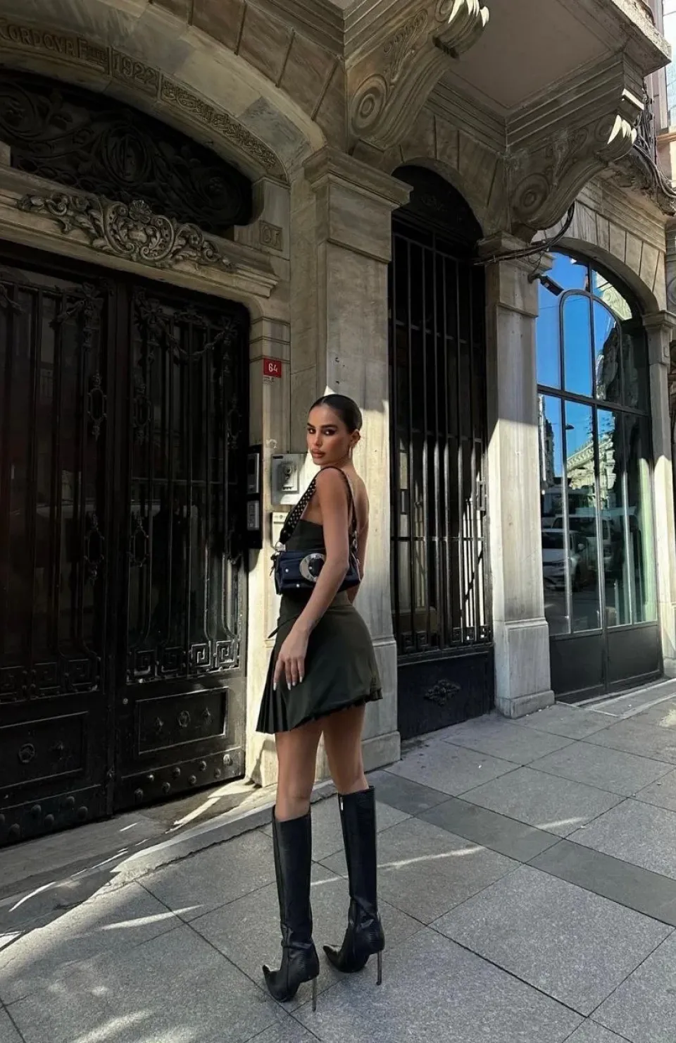 İki Parçalı Pileli Askılı Kadın Mini Elbise - Haki