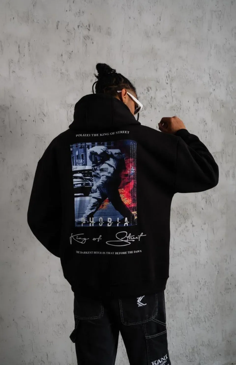 Erkek Astronot Baskılı Kapüşonlu Sweat - Siyah