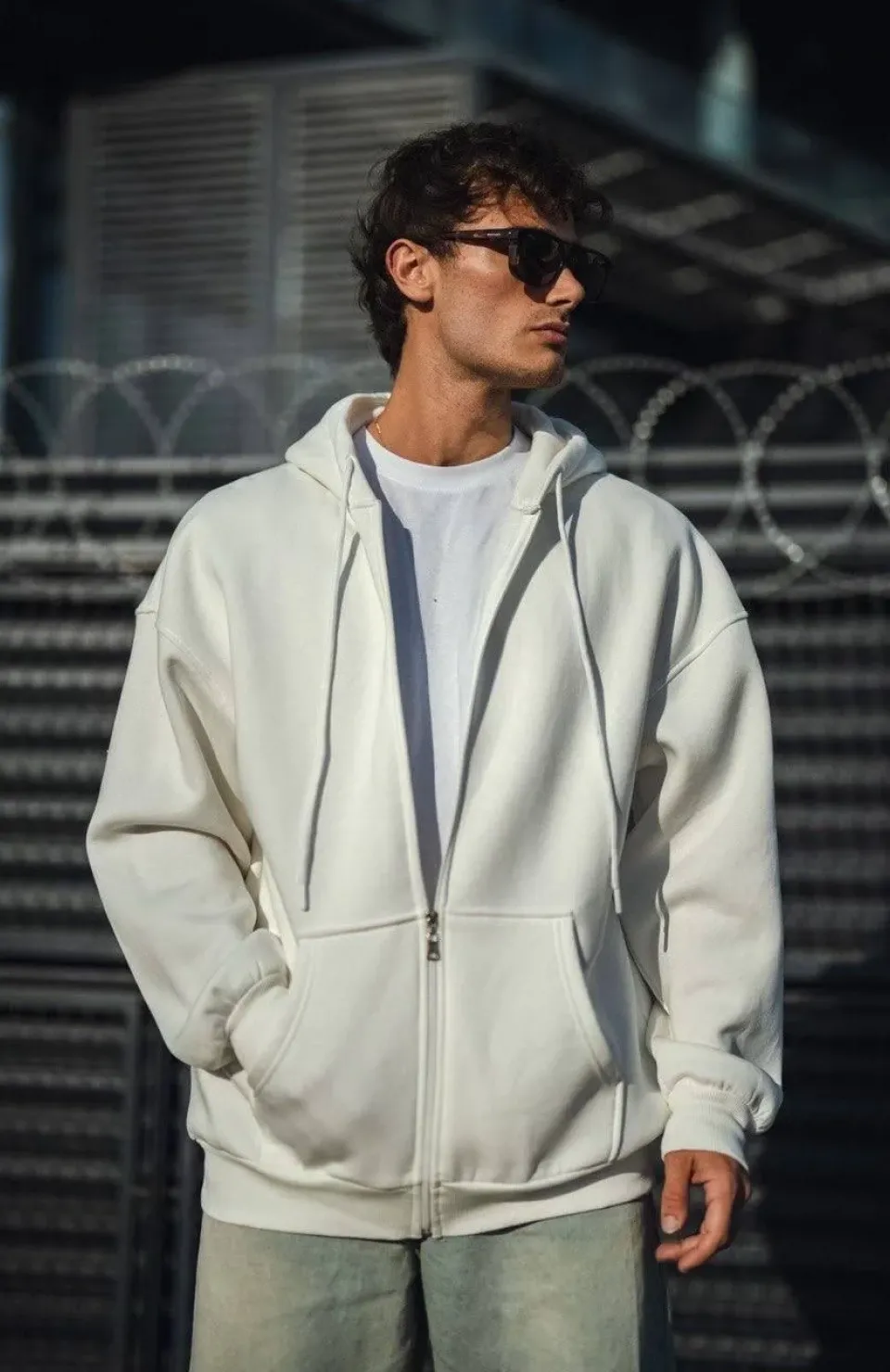 Oversize Tam Fermuarlı Uzun Kol Hırka - Beyaz Somersan Giyim | Kadın, Erkek ve Çocuk Moda