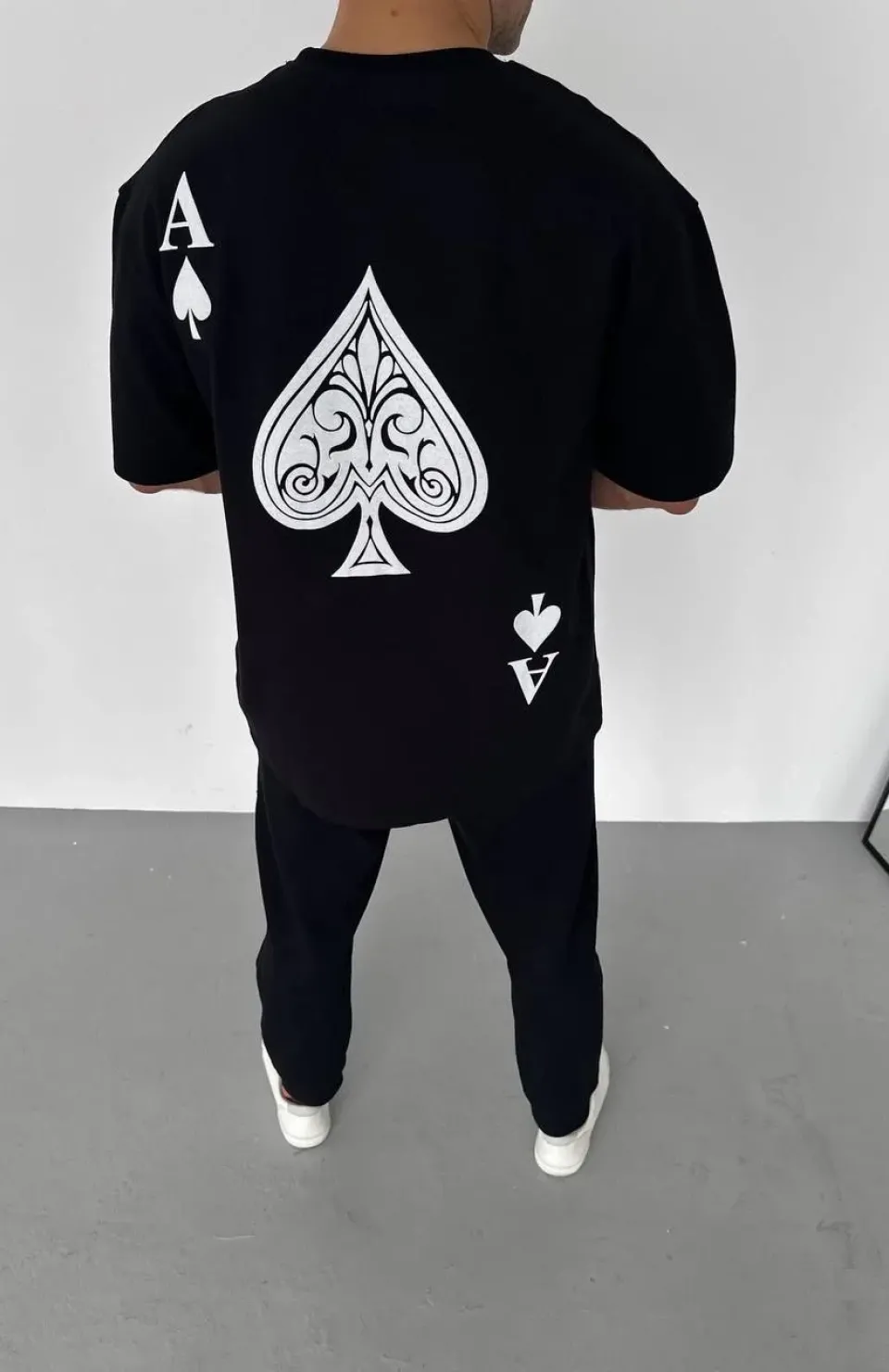 Unisex Bisiklet Yaka Baskılı Oversize T-Shirt - Siyah Somersan Giyim | Kadın, Erkek ve Çocuk Moda