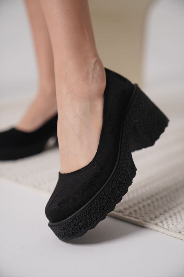 Siyah Süet Kadın Günlük Ayakkabı TR06MS04E