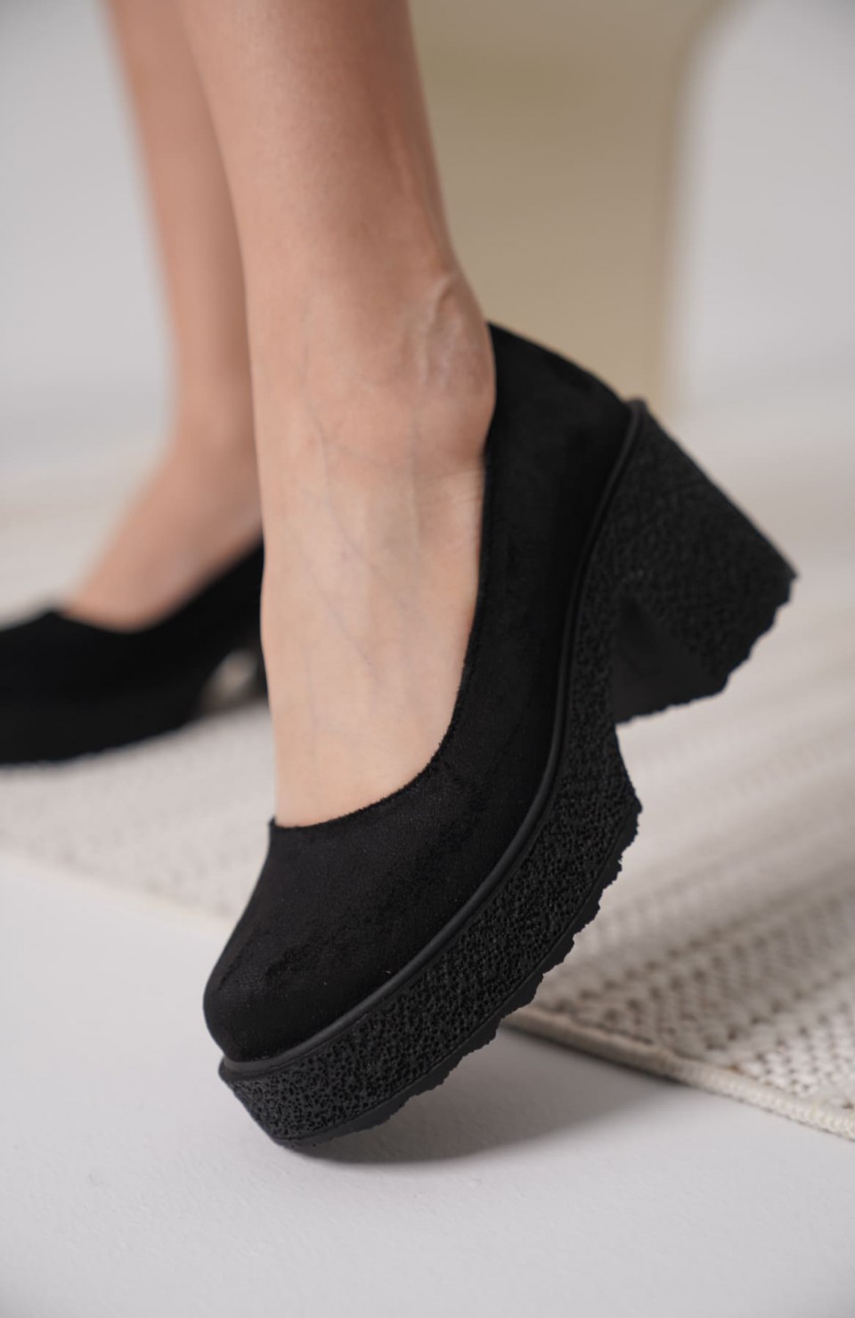 Siyah Süet Kadın Günlük Ayakkabı TR06MS04E Somersan Giyim | Kadın, Erkek ve Çocuk Moda