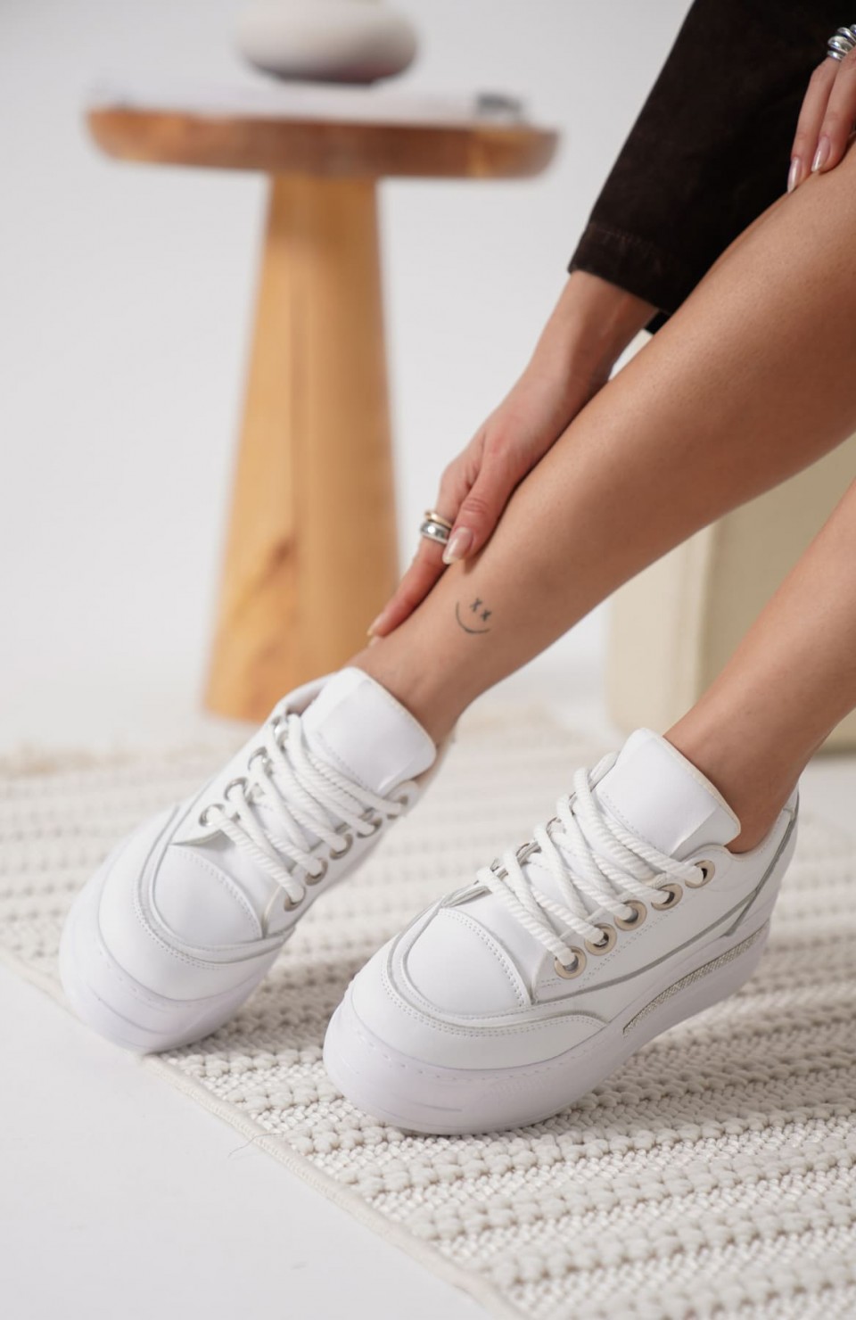 Beyaz Kadın Gizli Topuklu Sneaker TR04MS01B Somersan Giyim | Kadın, Erkek ve Çocuk Moda