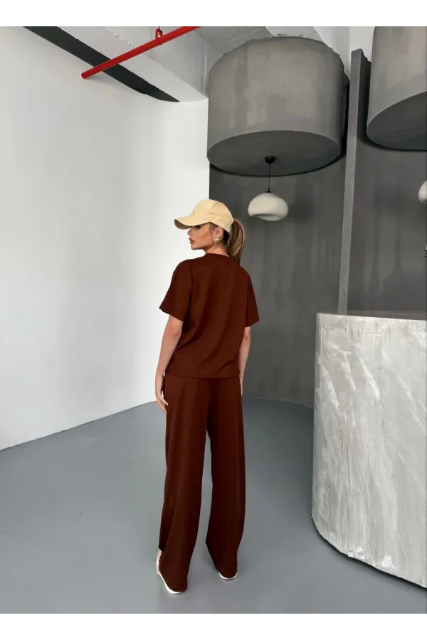 Osy Modal Yumuşak Dokulu Kumaş Kısa Kollu Bluz Rahat Pantalon ikili Takım- Kahverengi