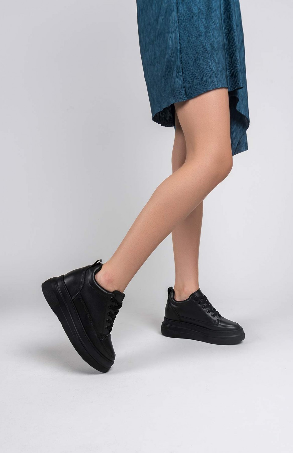 Kadın Gizli Topuk Siyah Spor Ayakkabı Somersan Giyim | Kadın, Erkek ve Çocuk Moda