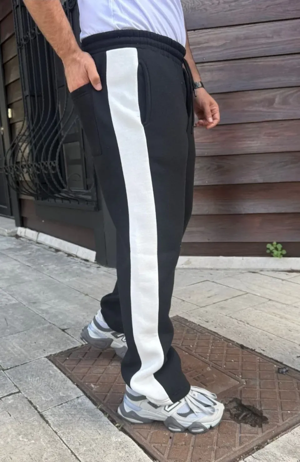 Erkek Üç İplik Kışlık Pamuklu Yandan Garneli Kalın Şeritli Cepli Eşofman Altı - Siyah