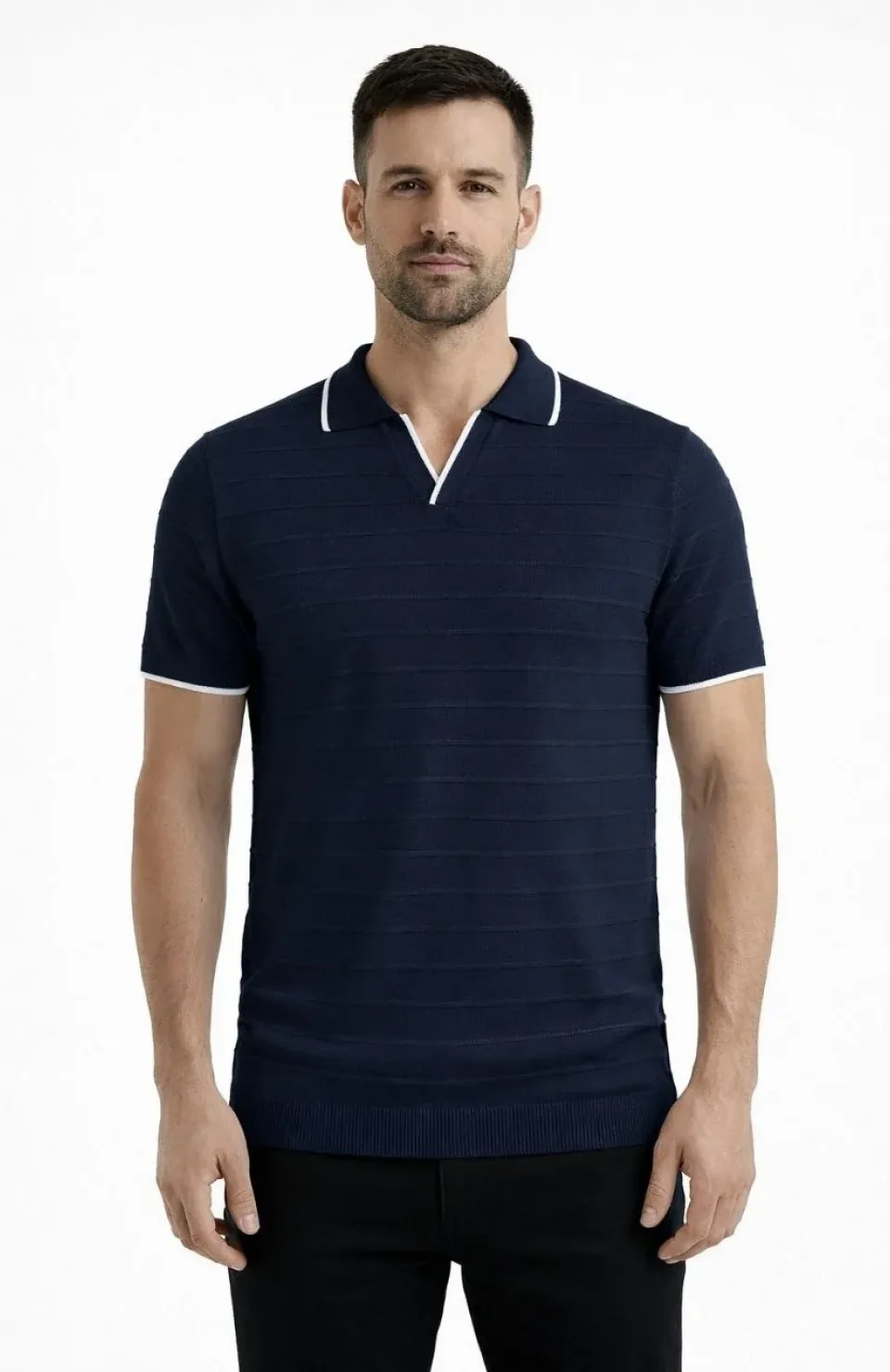 Erkek Triko Kumaş Yakalı Düğmesiz Açık Yaka Fitilli Kısa Kollu Regular Fit Tişört T-shirt - Lacivert Somersan Giyim | Kadın, Erkek ve Çocuk Moda