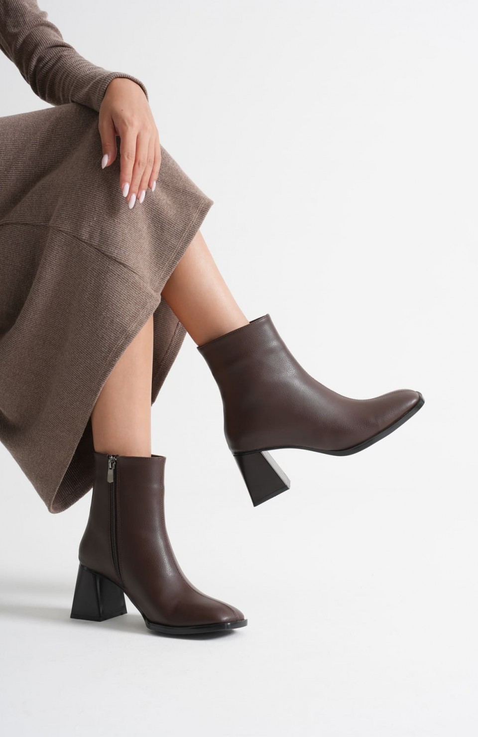 Kadın Acı Kahve Topuklu Bot TR08MK24C Somersan Giyim | Kadın, Erkek ve Çocuk Moda
