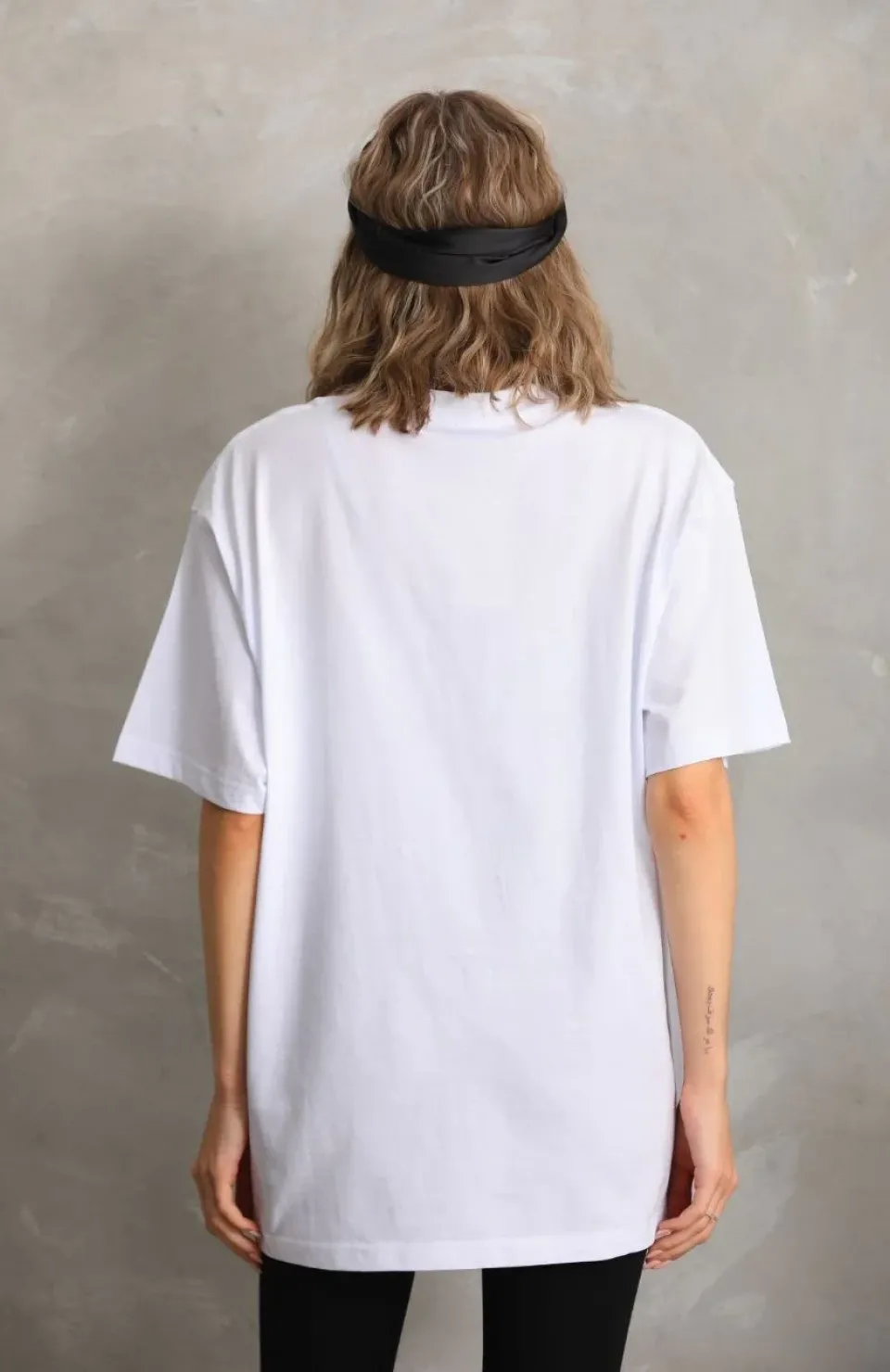 Unisex Taş Desenli Oversize T-Shirt - Beyaz