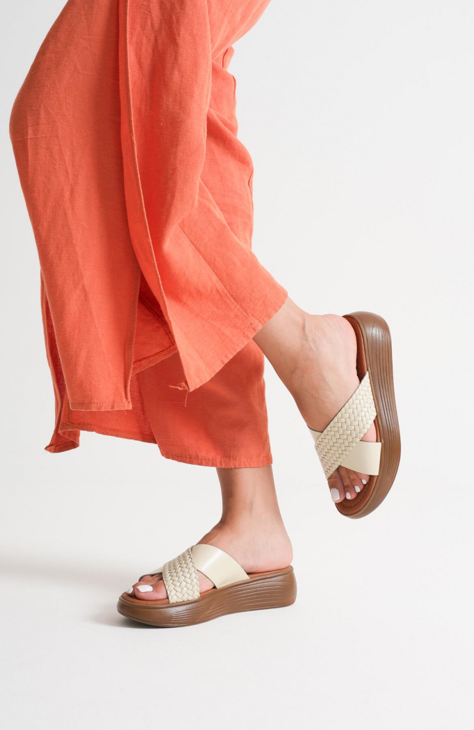 Bej Hakiki Deri Terlik TR31MY53H Somersan Giyim | Kadın, Erkek ve Çocuk Moda