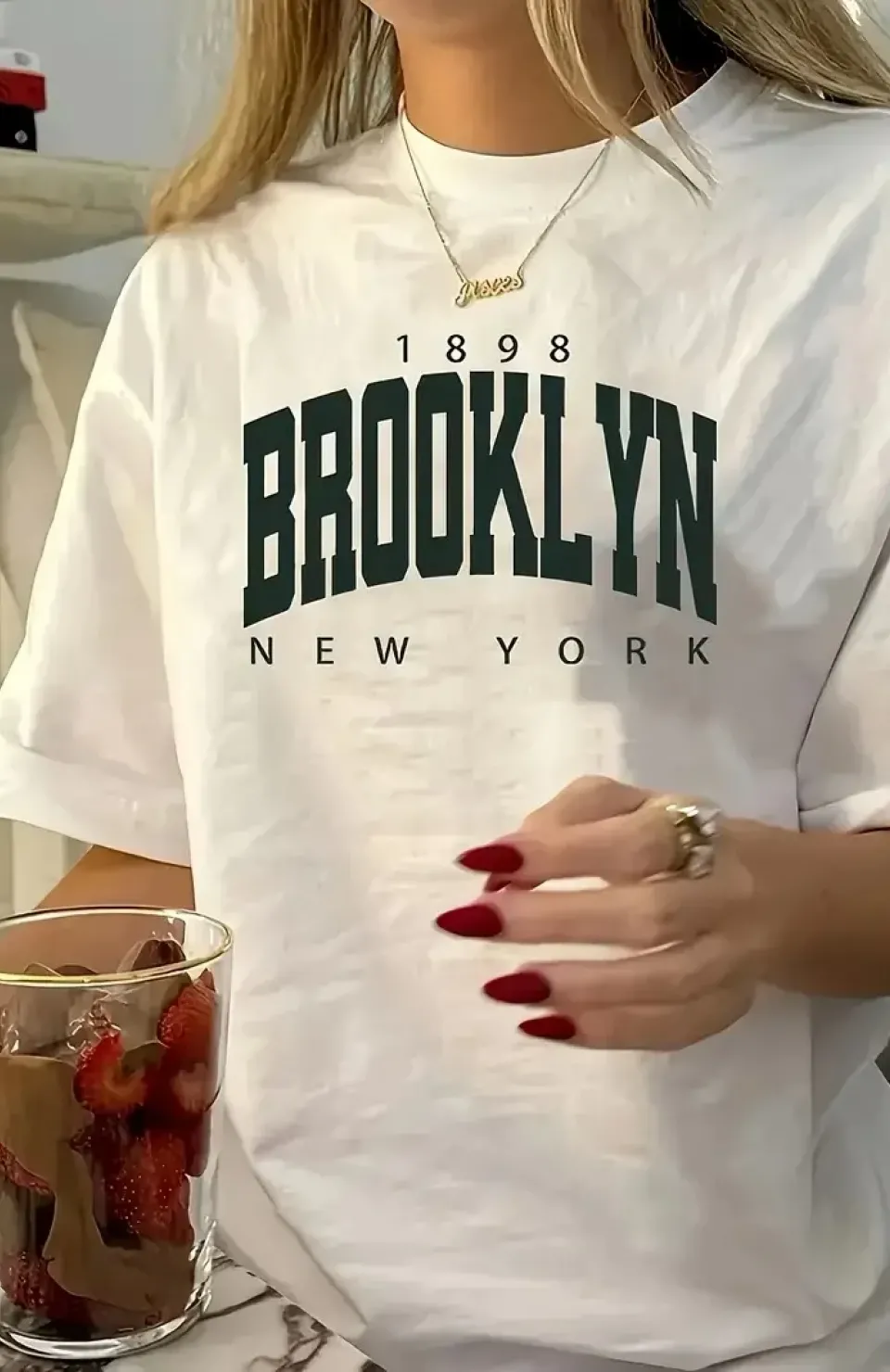 Brooklyn Harf Baskılı Düşük Omuzlu T-shirt, Rahat Kısa Kollu Bol T-shirt, Kadın Giyim - Beyaz