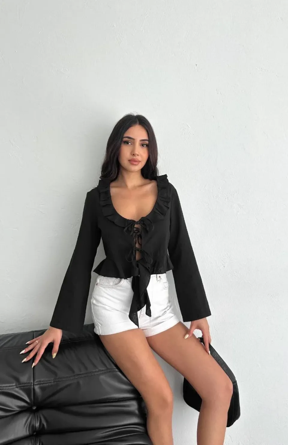 Keten Uzun Kol Bağacık Detaylı Bluz - Siyah