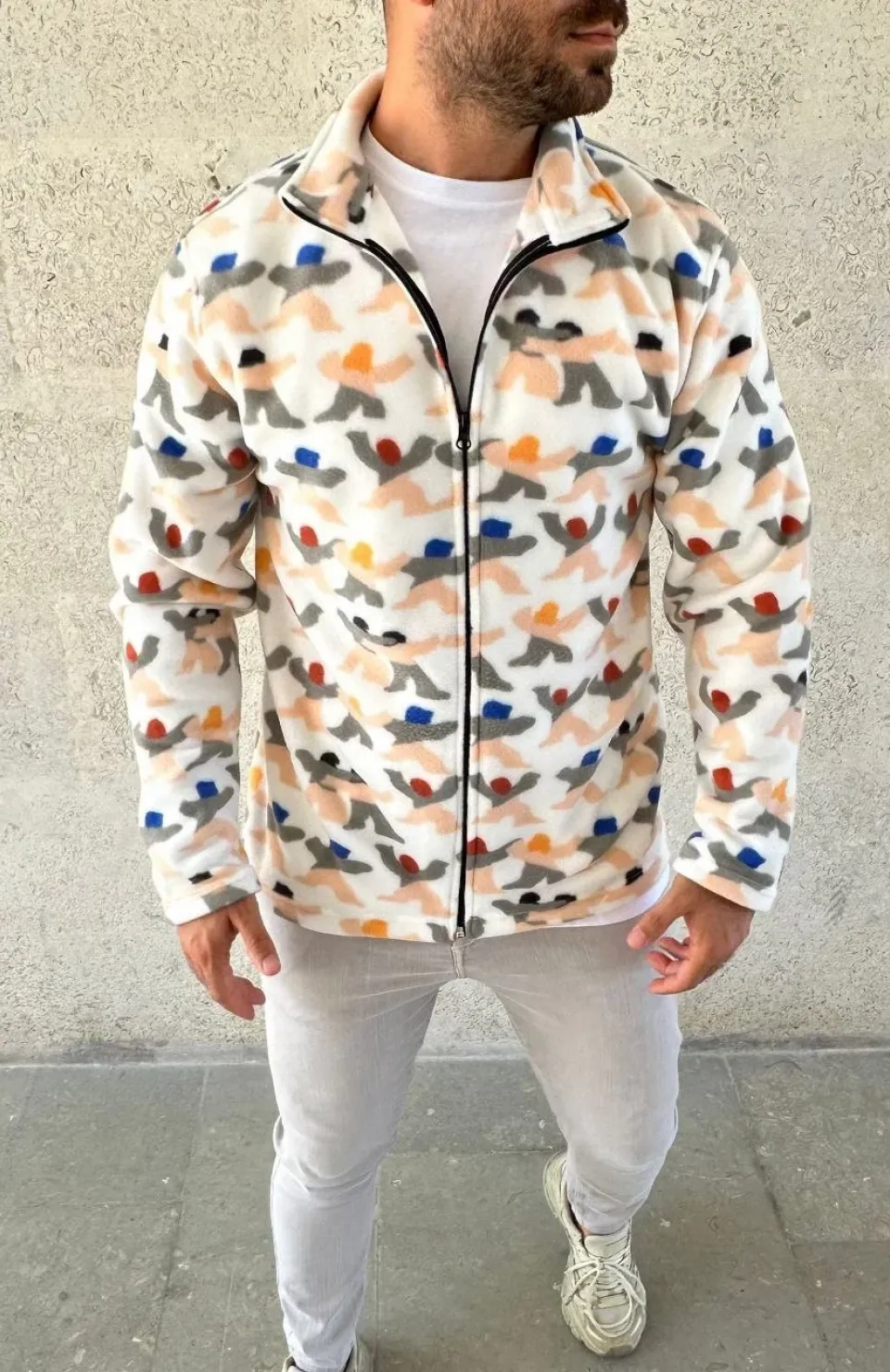 Erkek Tam Fermuarlı Desenli Polar Sweat – Siyah Multicolor Figür Desen Yakalı, Uzun Kollu, Oversize Rahat Kalıp- Beyaz