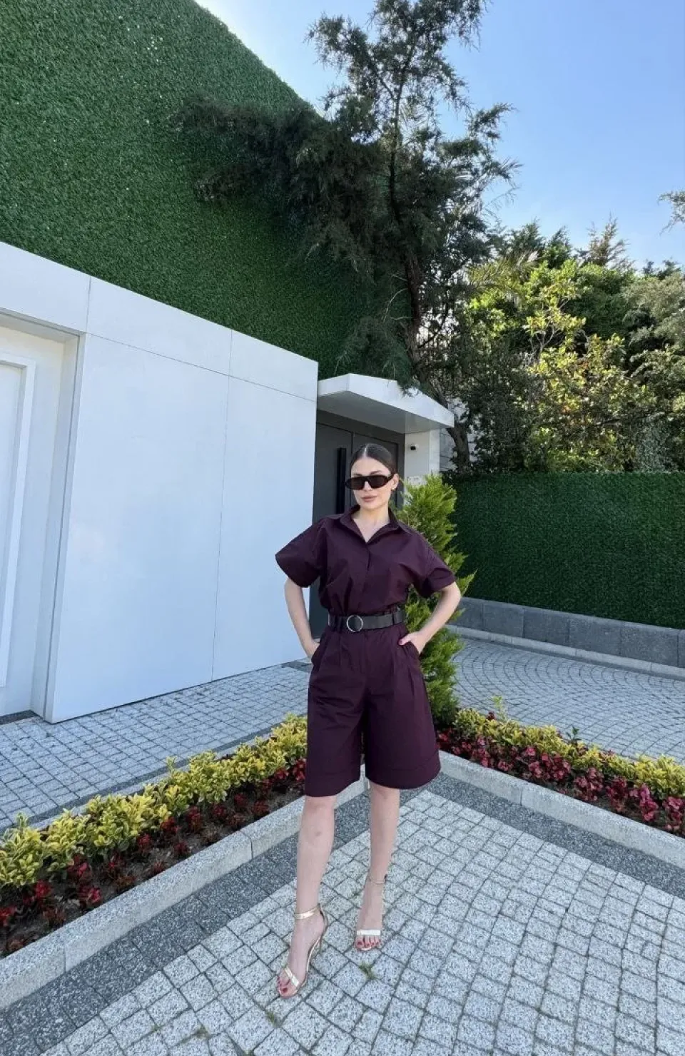 Kadın Yakalı Gömlek Kemerli Şortlu Takım - Bordo