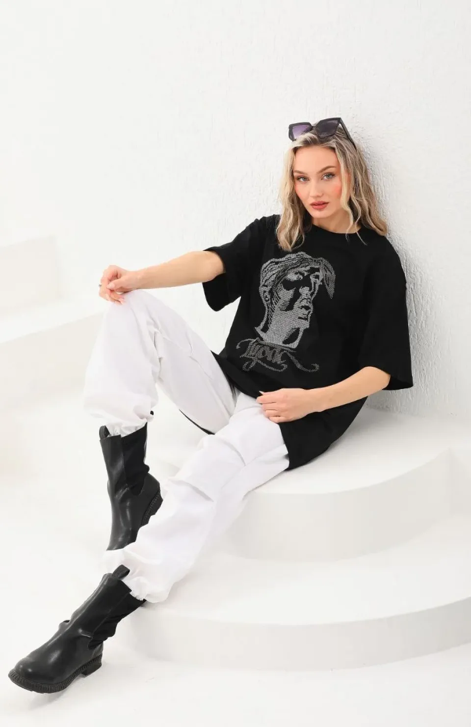 Unisex Taş Desenli Oversize T-Shirt - Siyah