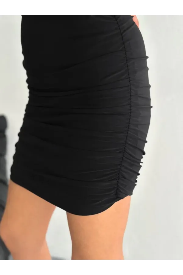 Göğüs ve Yanlar dekolteli Kolsuz Boy Elbise - Siyah