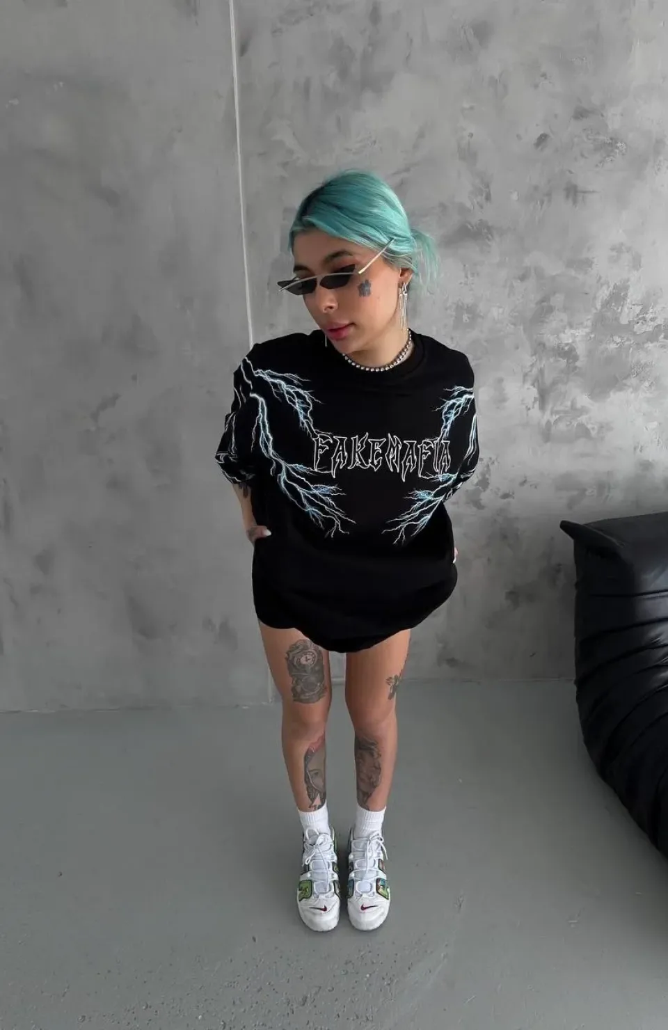 Unisex Bisiklet Yaka Baskılı Oversize T-Shirt - Siyah Somersan Giyim | Kadın, Erkek ve Çocuk Moda